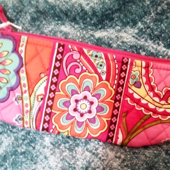 Vera Bradley Multicolor Floral Key & Card Holder - Picture 5 of 9